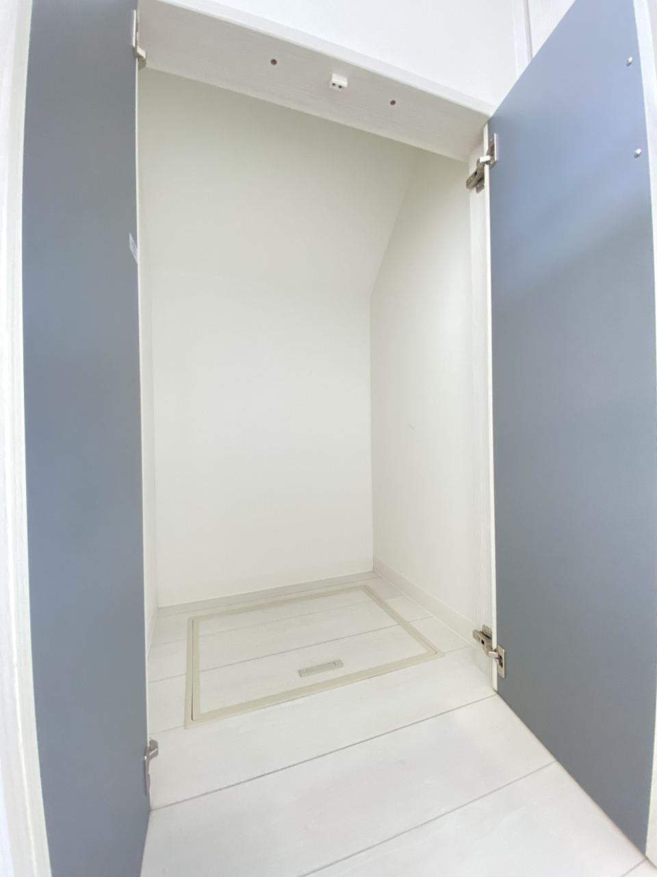 ちょっとした収納も大容量のロフトがあるから気にならない