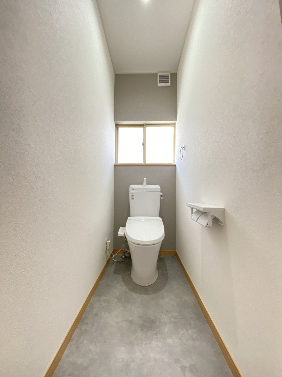 奥行きのあるレストルーム