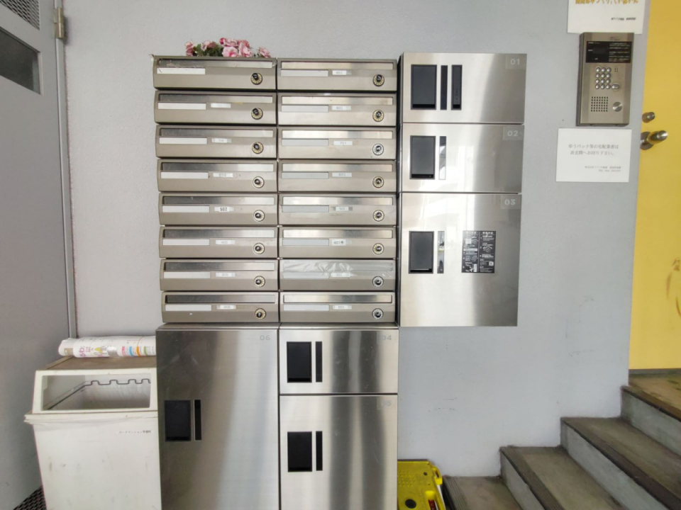 宅配BOX付きなので不在中も荷物の受取ができちゃいます。