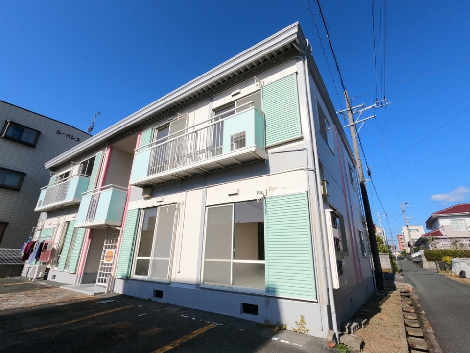 駅はすぐ スーパーは隣 コンビニはちょい歩く リフォームは完了